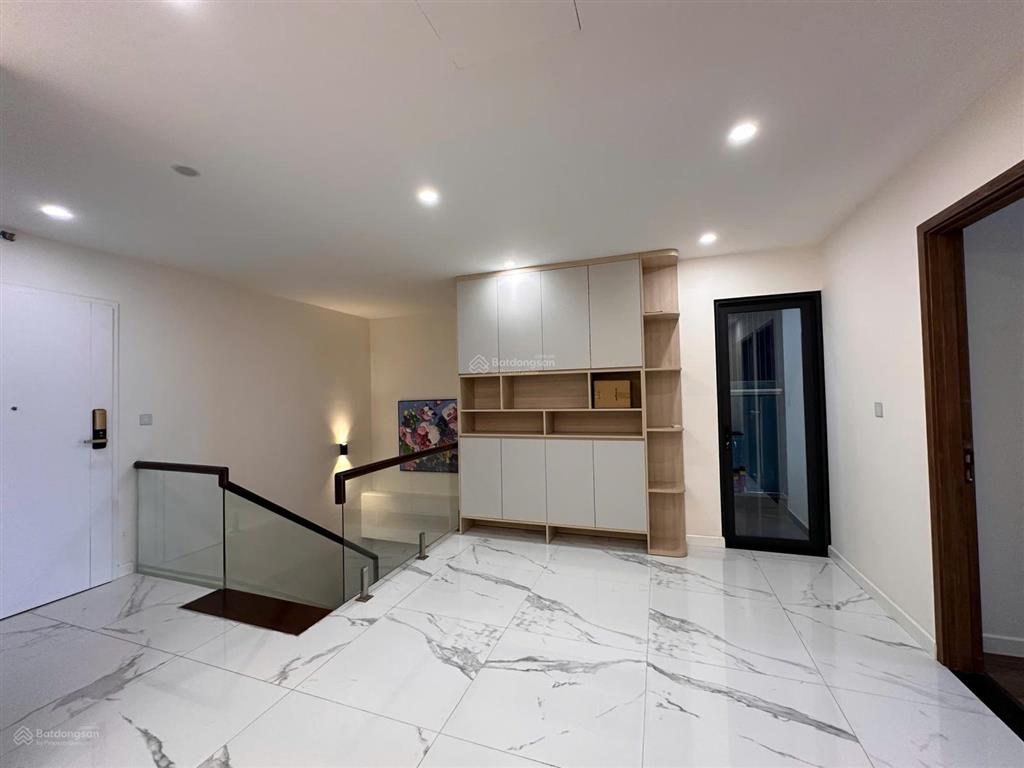 Cho thuê sunshine city duplex 161m2 căn hộ thông tầng  0974 606 ***