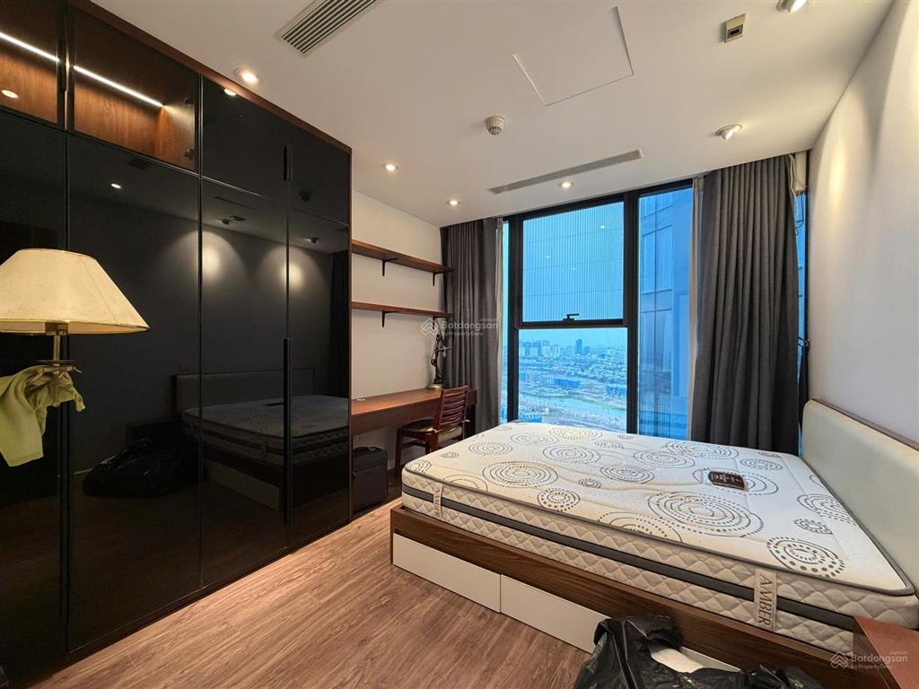 Cho thuê sunshine city 3 ngủ full nội thất view sông hồng (ảnh thực tế)  0974 606 ***