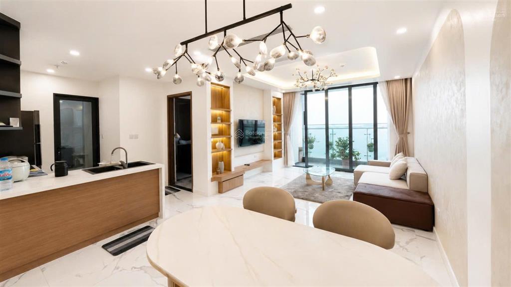 Cho thuê sunshine city 2 phòng ngủ 80m2 full đồ sửa đẹp  0974 606 ***