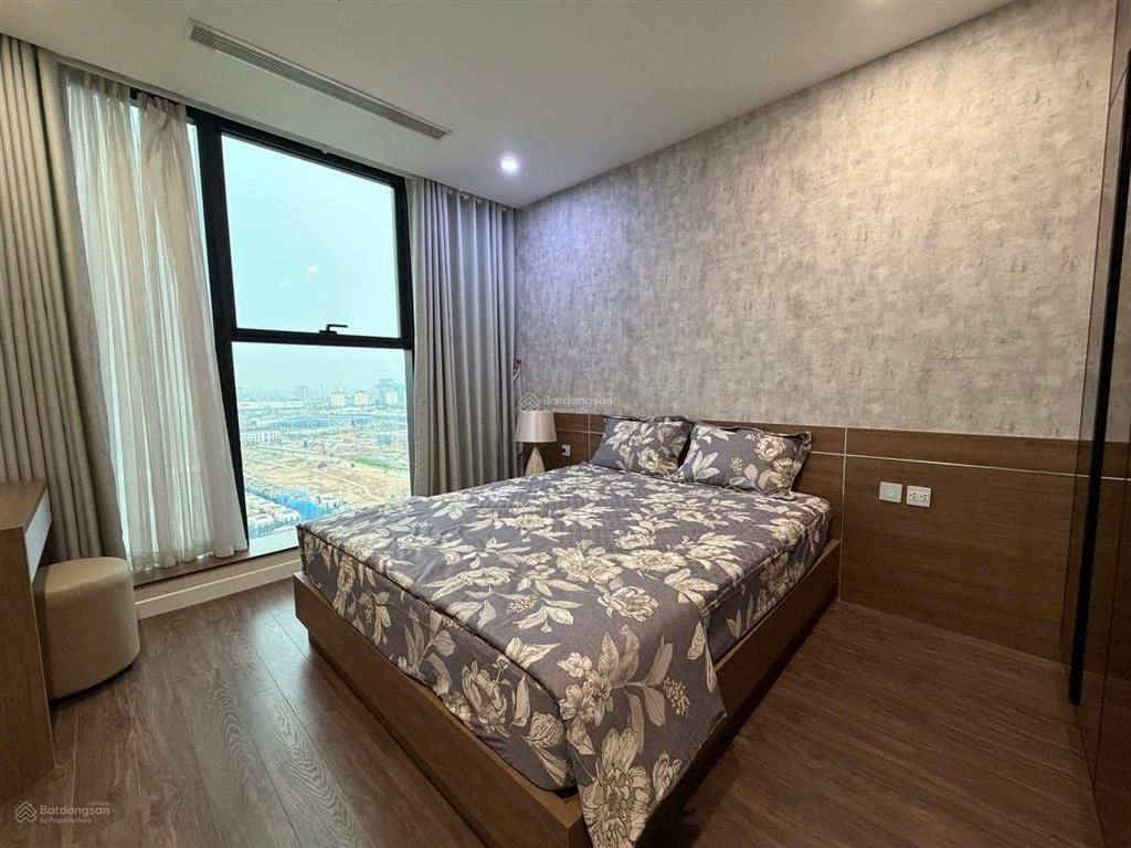 Cho thuê sunshine city 3 ngủ view sông hồng full nội thất đẹp  0974 606 ***