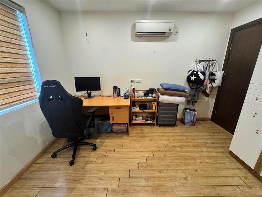 Bán căn hộ n04b ngoại giao đoàn 95,5m2 2 phòng ngủ, view công viên giá 8,6 tỷ