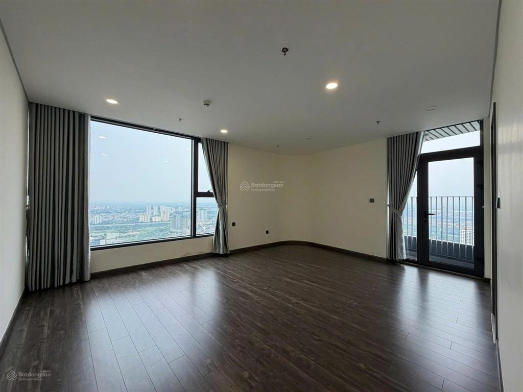 Cho thuê n01t7 3 ngủ căn góc đồ cơ bản view hồ điều hòa