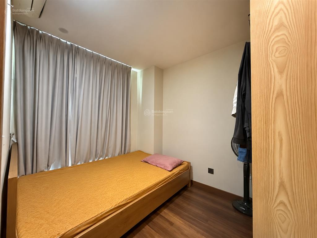 Bán the link 345 2 ngủ 53m2 loại nhỏ đã có nội thất view vườn hoa  0974 606 ***