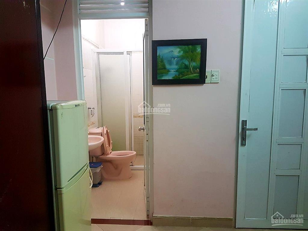 Phòng quận 1 cho 1 nữ thuê đủ tiện nghi, bao điện nước + wifi.  0903 744 ***