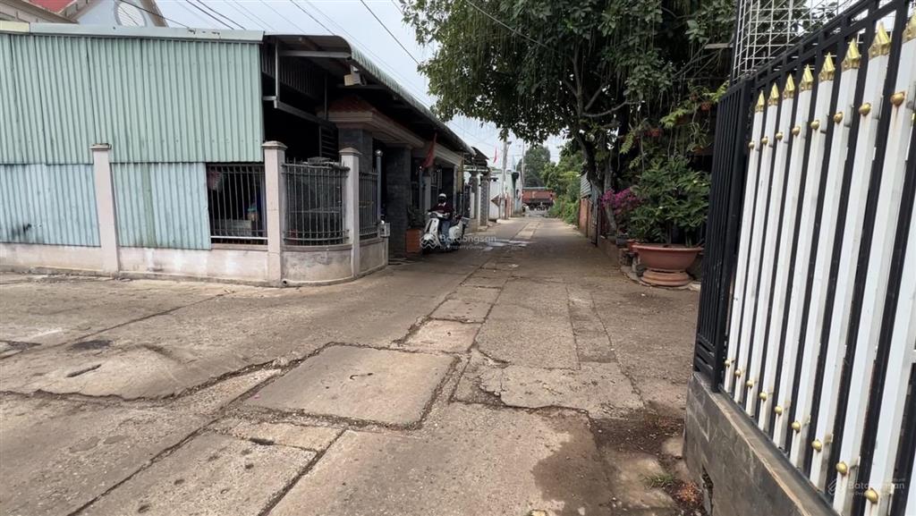 Bán nhà (6x39m) 234m2 tại thị trấn ngãi giao, h. châu đức, brvt
