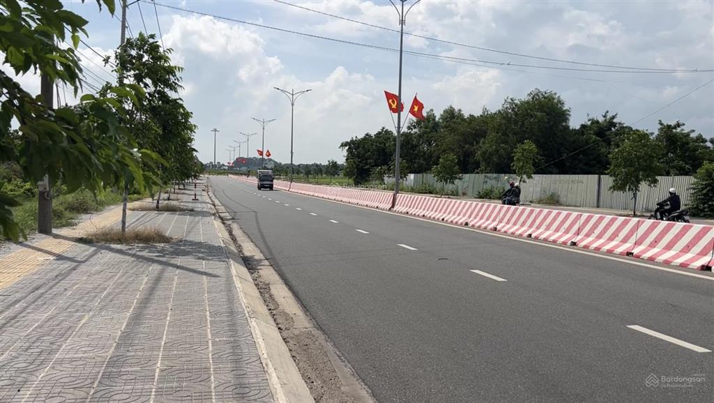 Bán 936m2 đất thị trấn long điền brvt gần đường dt44b có 100m2 thổ cư