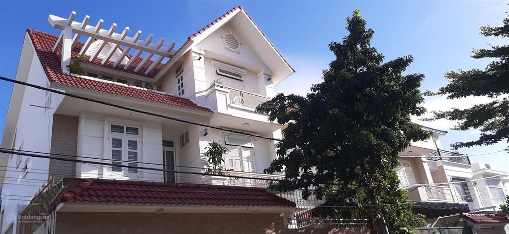 Bán nhà biệt thự trung tâm vũng tàu gần cầu vượt biển cần giờvũng tàu