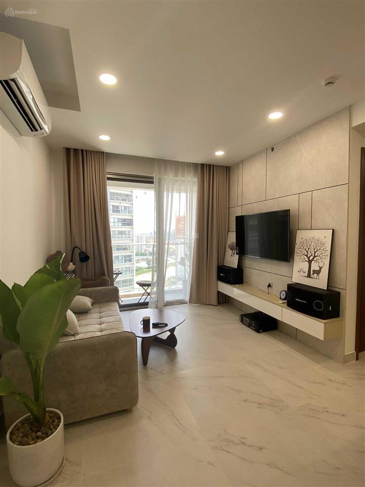 Cho thuê midtown 2 pn nhà đẹp 89m2  22.5 triệu/th   0938 784 *** thư