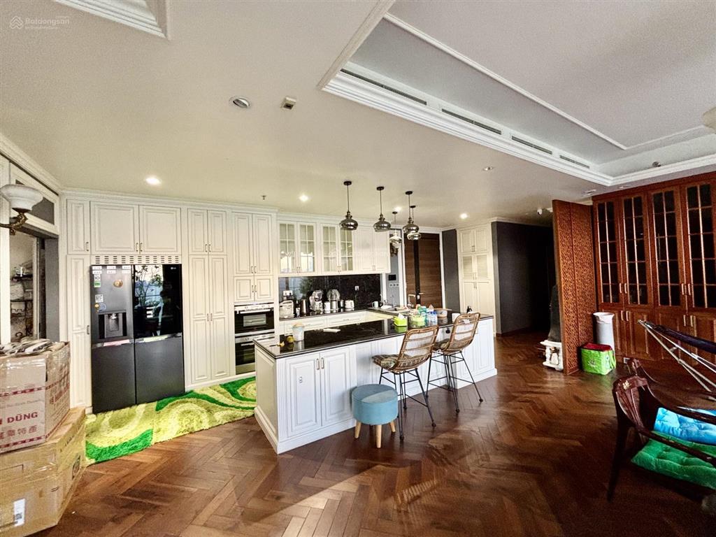 Bán căn hộ penthouse 4pn, 5wc, midtown phú mỹ hưng, 160 triệu/m2, 237m2, tân phú, q7, hcm