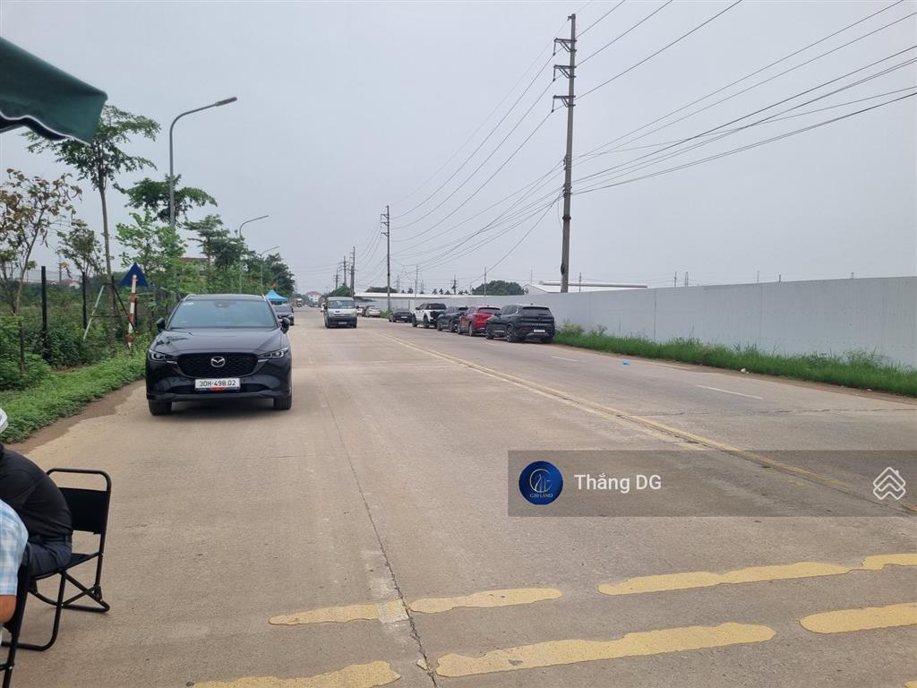 Đất đấu giá vùng lõi mà giá đang rẻ hơn đất ngõ mời quý vị  0968 781 ***  giáp sun , đường 35