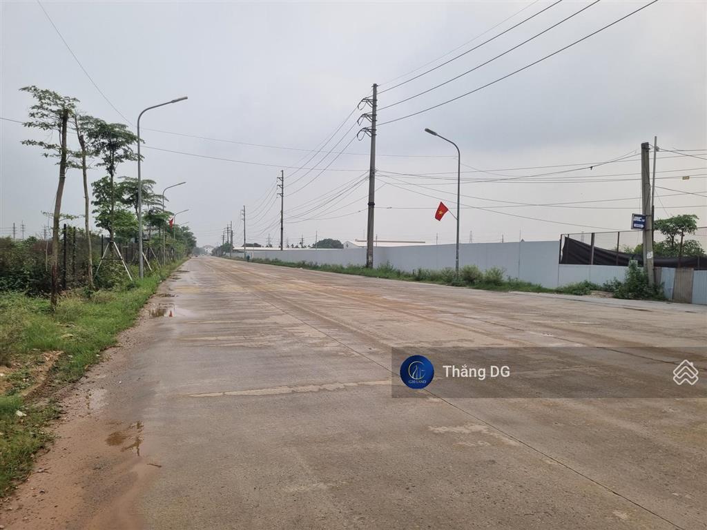 Đất đấu giá vùng lõi mà giá đang rẻ hơn đất ngõ mời quý vị  0968 781 ***  giáp sun , đường 35