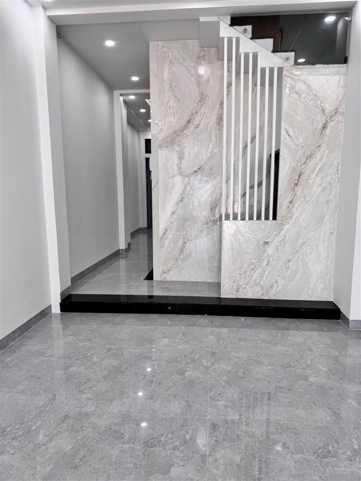 Mặt tiền phạm văn chiêu, 4x23m, 4 tầng, thang máy 450kg