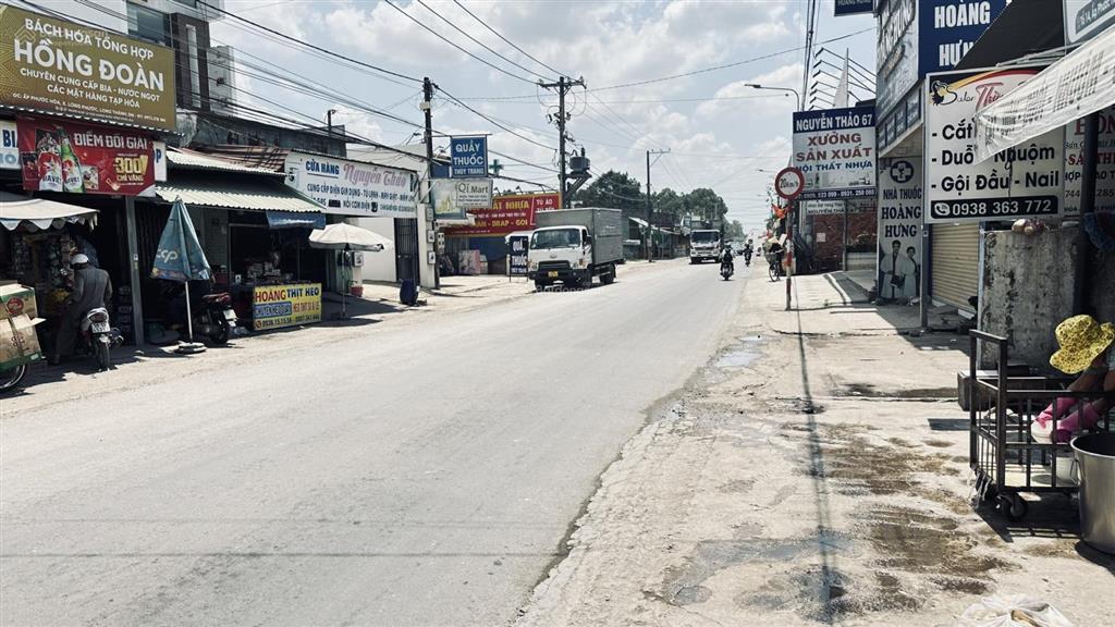 Thưa đất đẹp gần chợ, trường học, ủy ban, hồ bơi