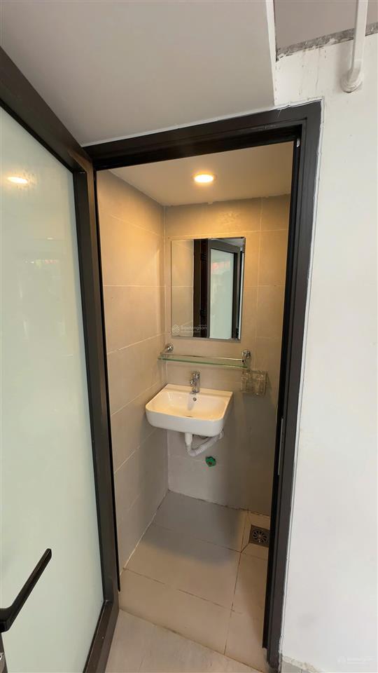 6,5tr vạn phúc  hà đông, lô góc 30m2 riêng biệt có thể ở lại, chính chủ cho thuê