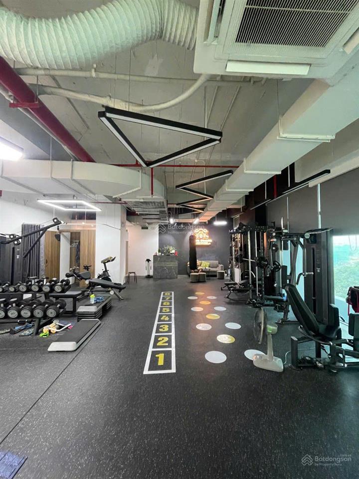 Chính chủ cần cho thuê gấp 1 ô mặt bằng 2 mặt kính 92m² tòa n03  t1 khu ngoại giao đoàn