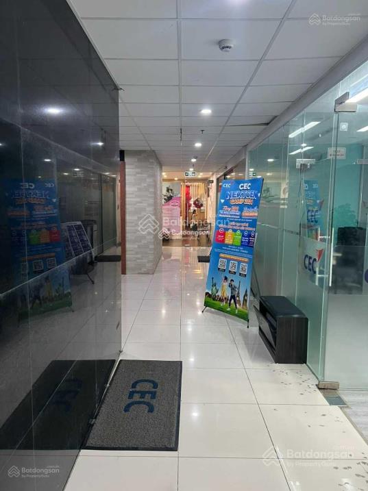 Chính chủ cần cho thuê gấp 1 ô mặt bằng 2 mặt kính 92m² tòa n03  t1 khu ngoại giao đoàn