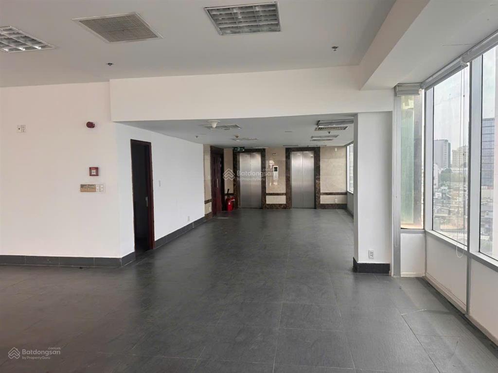 Cho thuê tòa nhà văn phòng mặt tiền đường tôn đức thắng (làm việc chính chủ không qua môi giới)