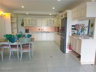 Cho thuê gấp căn 4pn view sông có nội thất, lầu cao, giá 35 triệu, thương lượng.  vân 0906 812 ***