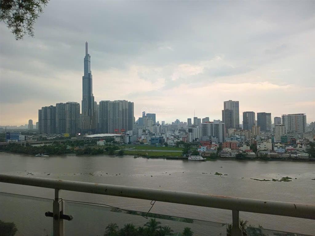 Cho thuê căn 4pn view sông, đầy đủ nội thất, tầng cao, giá 32 triệu/tháng.  vân 0906 812 ***