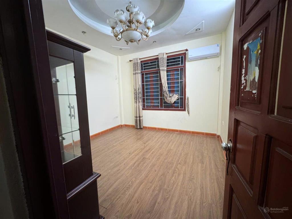 Chính chủ cần bán nhà 5 tầng ngõõ 77/649 lĩnh nam, phường vĩnh hưng hà nội 0969 150 ***