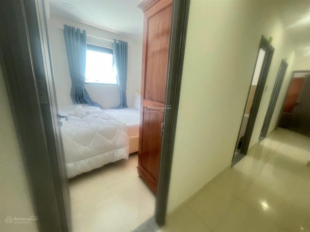 Cho thuê nhà kinh doanh 8 phòng + 2 căn hộ mini  nha trang