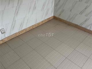 Cần cho 1 hoặc 2 bạn nữ thuê phòng