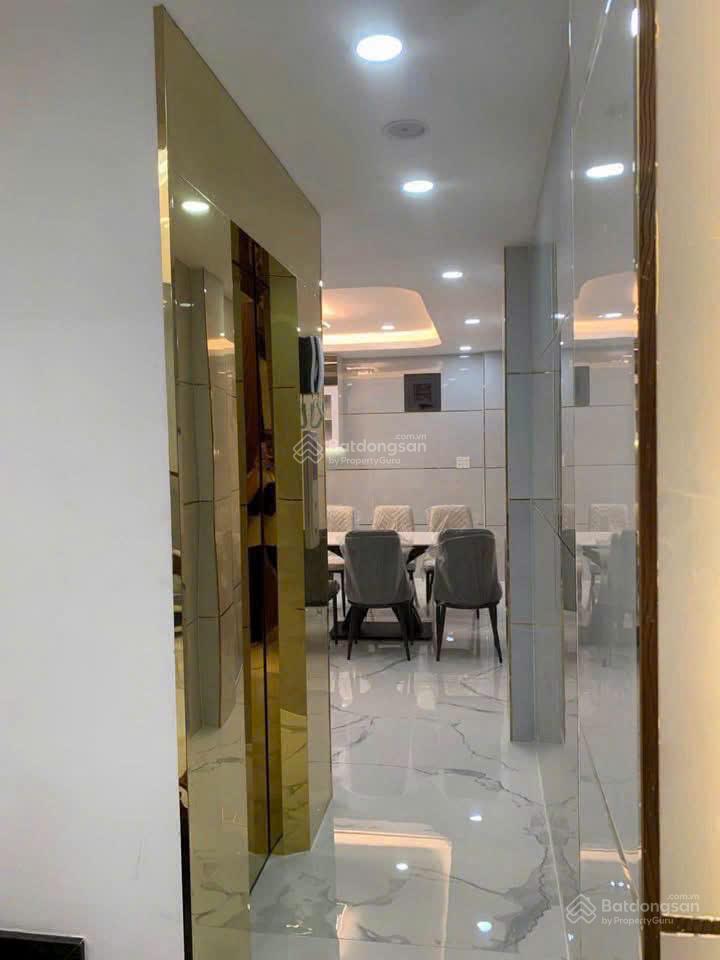 Siêu phẩm nhà mới thang máy hẻm 8m lê văn quới