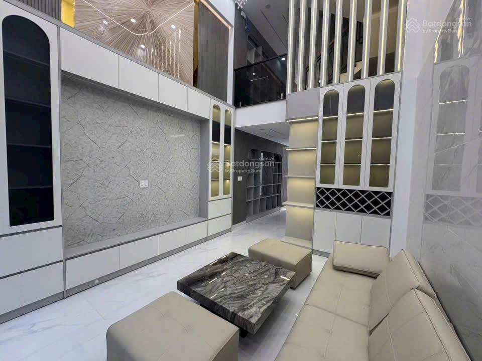 Bán nhà 6 tầng thang máy  283m2 sàn  khu lê văn quới  chỉ 10,2 tỷ