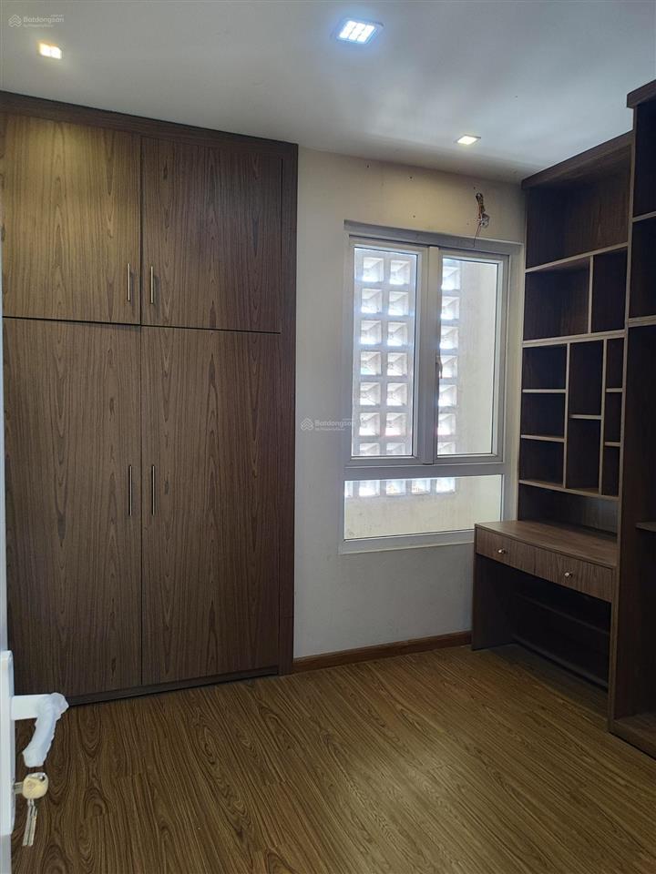 Bán nhà riêng mặt đường chính chủ, 5 tầng kiên cố, đường rộng 12 m, tiện kinh doanh, cho thuê...