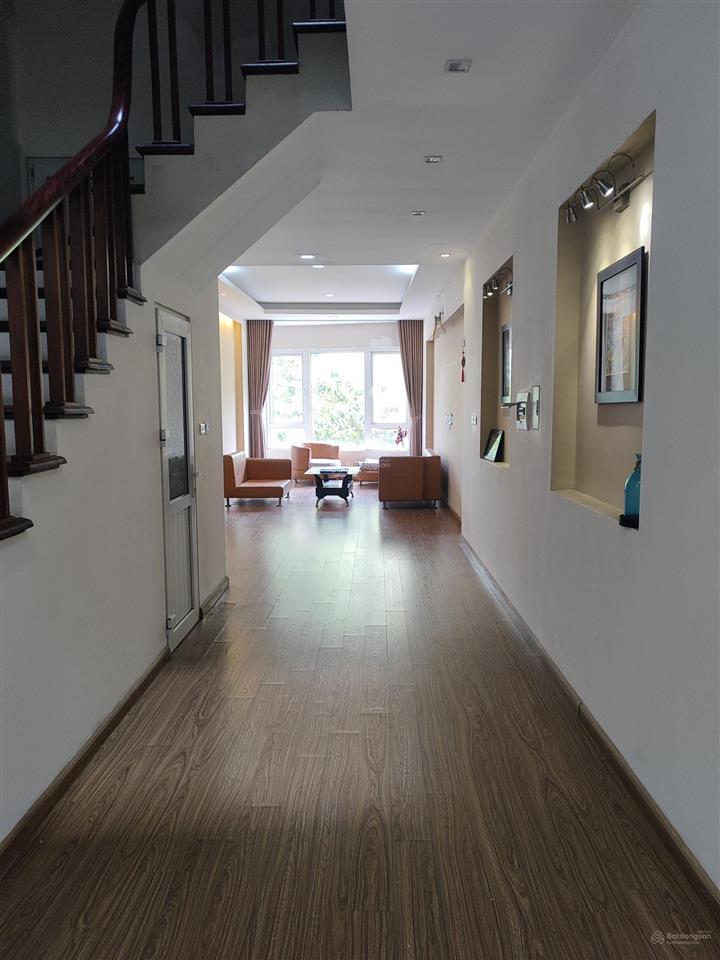 Bán nhà riêng mặt đường chính chủ, 5 tầng kiên cố, đường rộng 12 m, tiện kinh doanh, cho thuê...