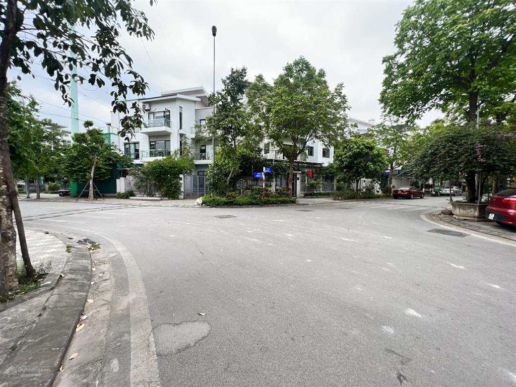 Bán căn lk 2 mặt đường, gần công viên. giá chỉ 27 tỷ tại dự án xuân phương tasco. 0971 797 ***