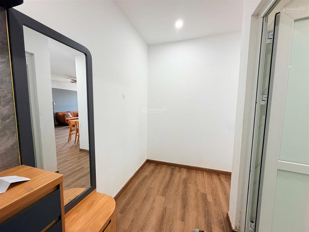 Cho thuê căn hộ mường thanh viễn triều tòa oc3, 2pn  2wc, dt 75m2 view phố nội thất mới như hì