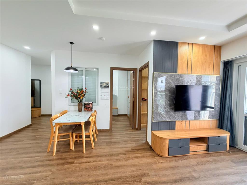 Cho thuê căn hộ mường thanh viễn triều tòa oc3, 2pn  2wc, dt 75m2 view phố nội thất mới như hì
