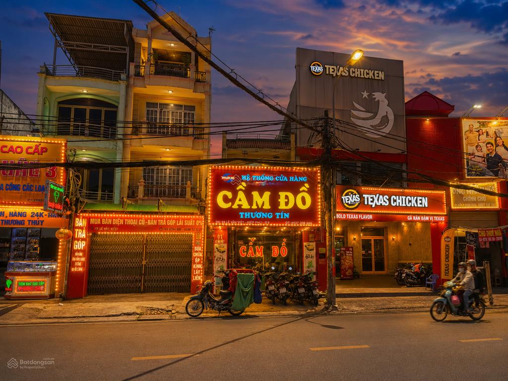 Bđs mặt tiền 179m2, lê văn việt, 35 tỷ giá bán nhanh !