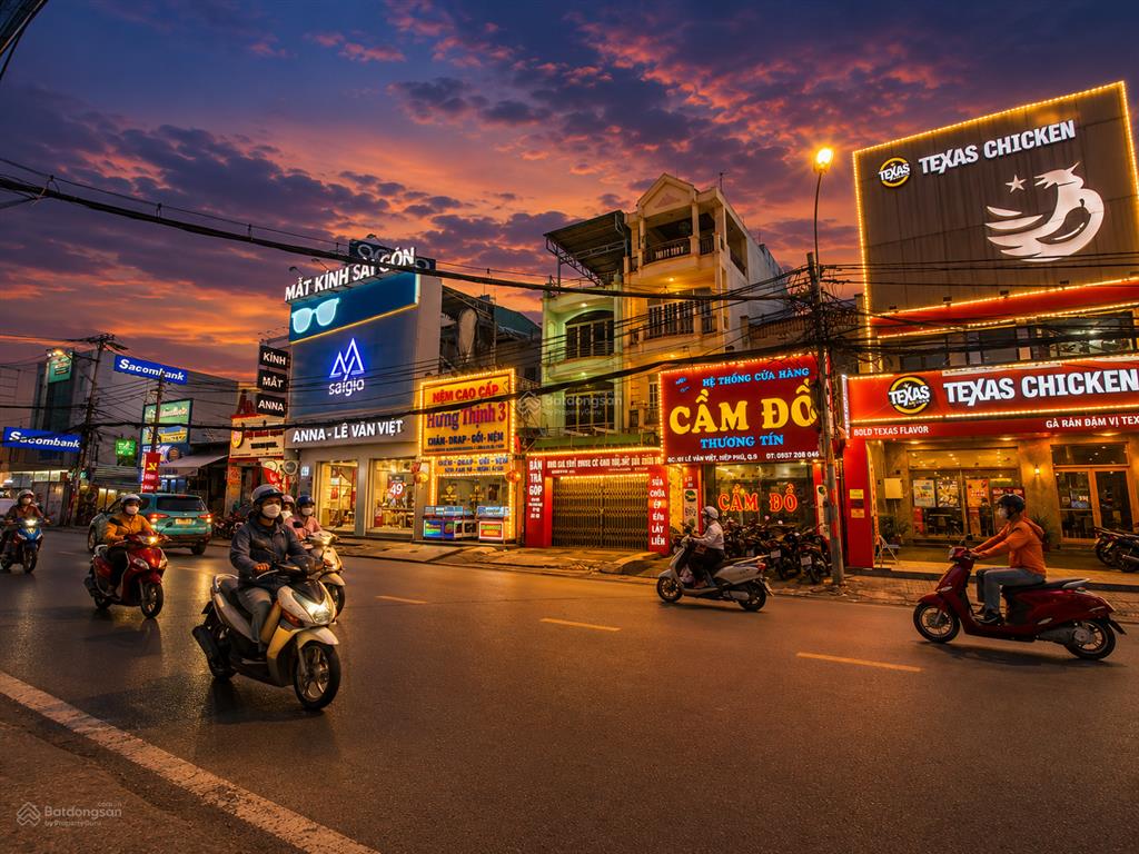 Bđs mặt tiền 179m2, lê văn việt, 35 tỷ giá bán nhanh !