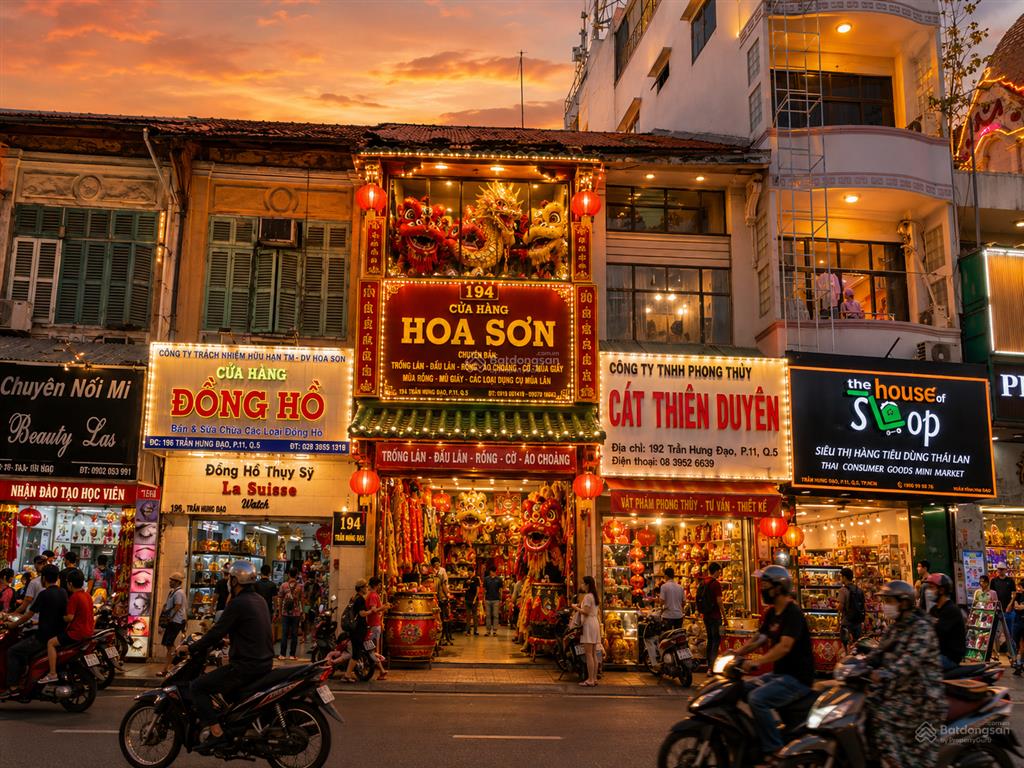 Bđs mặt phố trần hưng đạo, 23 tỷ, 72m2 !