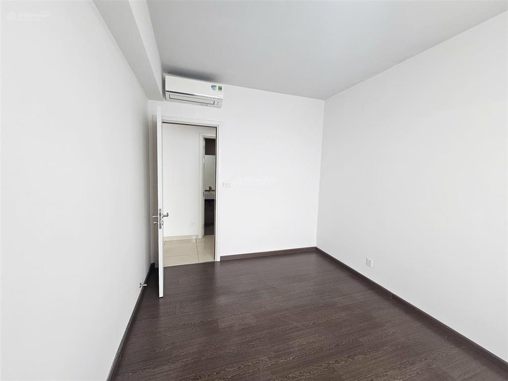 Cho thuê gấp căn 2 phòng ngủ , 98m2 , view sông , giá siêu hấp dẫn 17 triệu