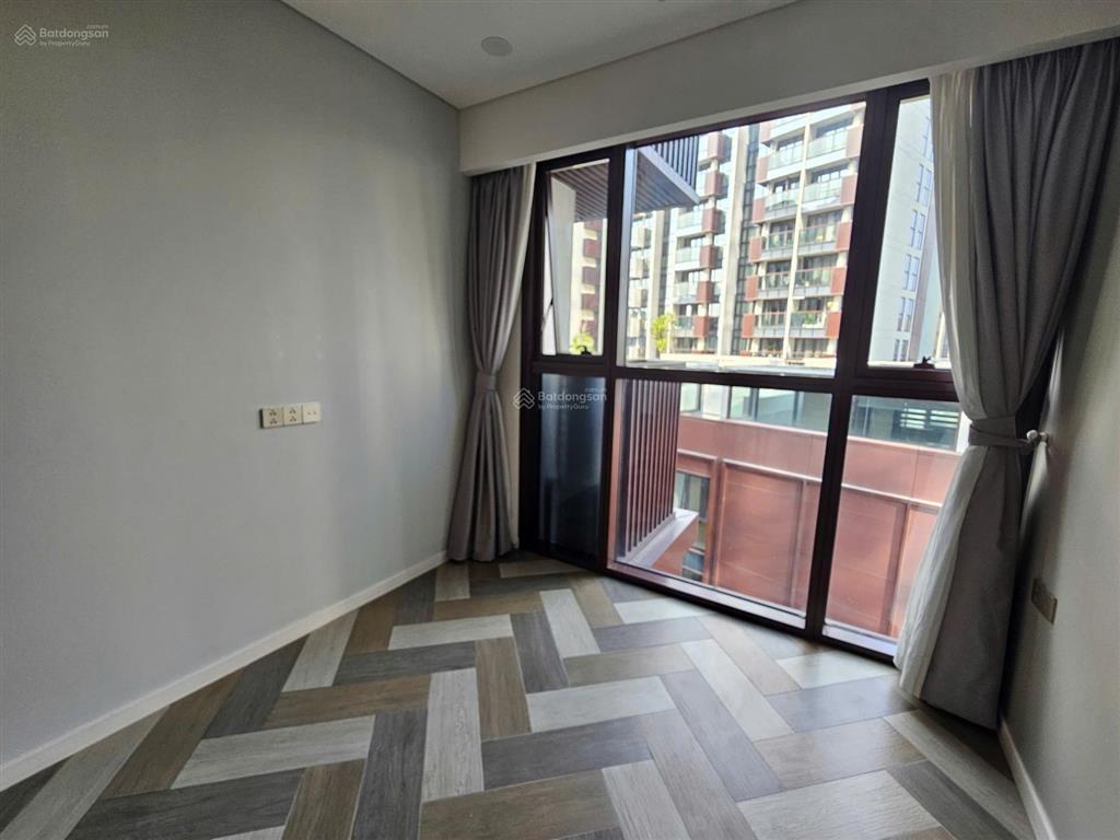 Bán gấp căn 1 phòng, tòa galleria, 50m2, 14 tỷ  bao phí 0919 656 ***