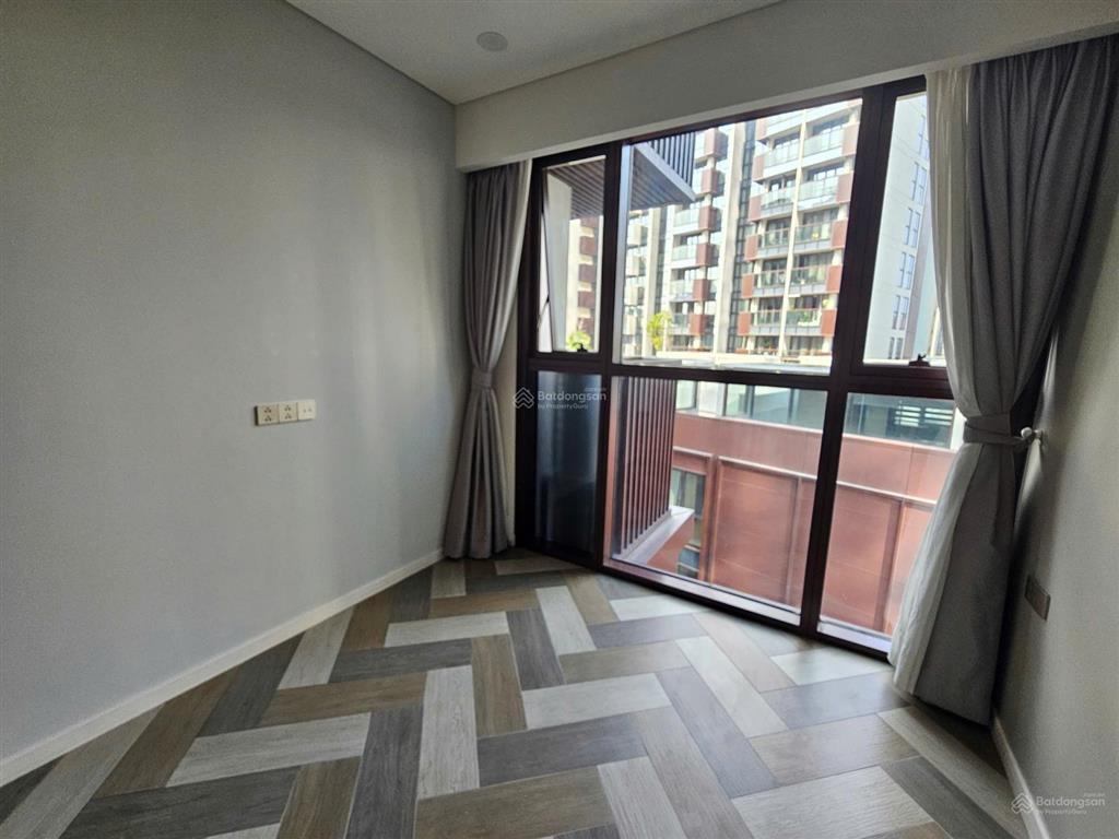 Bán gấp căn 1 phòng, tòa galleria, 50m2, 14 tỷ  bao phí 0919 656 ***