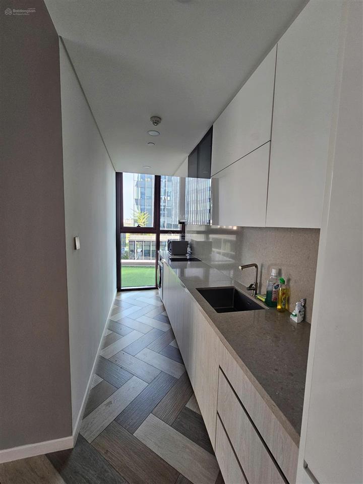 Bán gấp căn 1 phòng, tòa galleria, 50m2, 14 tỷ  bao phí 0919 656 ***