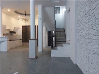 Cho thuê nhà riêng tại ngõ 276, nghi tàm, 18 triệu, 60m2, 5pn, 3wc, giá ưu đãi