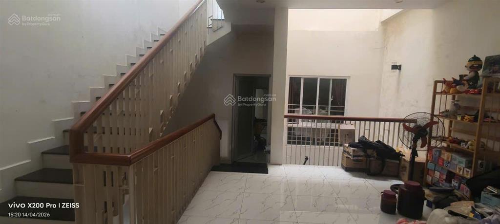 Người nhà cần về quê bán gấp căn nhà mt sát phạm hùng , 3 tầng giá 5,6tỷ