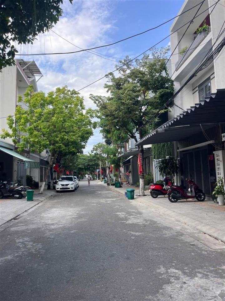 8,x tỷ có ngay nhà mt quận sơn trà 2 tầng cứng cáp, còn mới