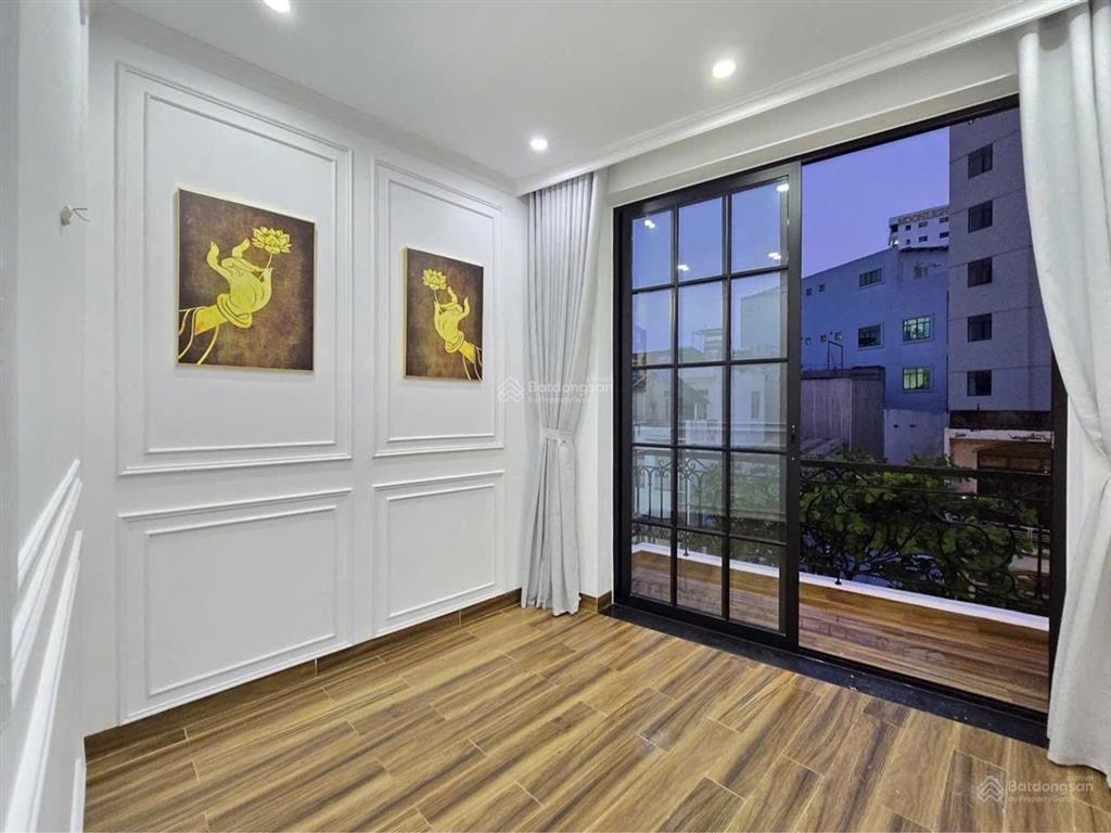 Nhỉnh 15 tỷ có ngay nhà 4 tầng mt phố thái phiên ven sông hàn đà nẵng