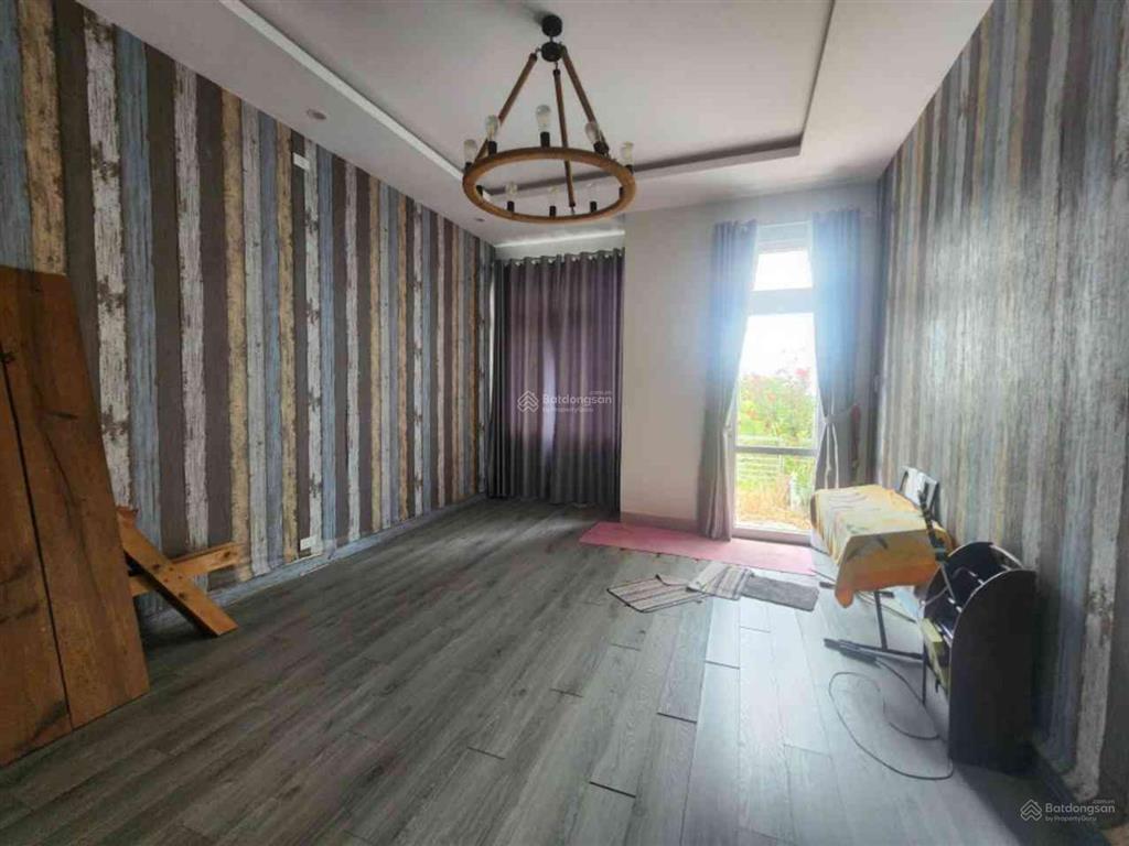 Nhà mặt tiền 4 tầng phố an thượng giá 12,6 tỷ, 4 phòng ngủ