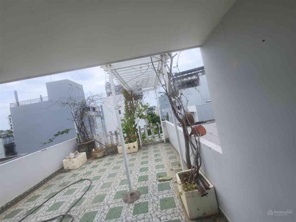 Nhà mặt tiền 4 tầng phố an thượng giá 12,6 tỷ, 4 phòng ngủ