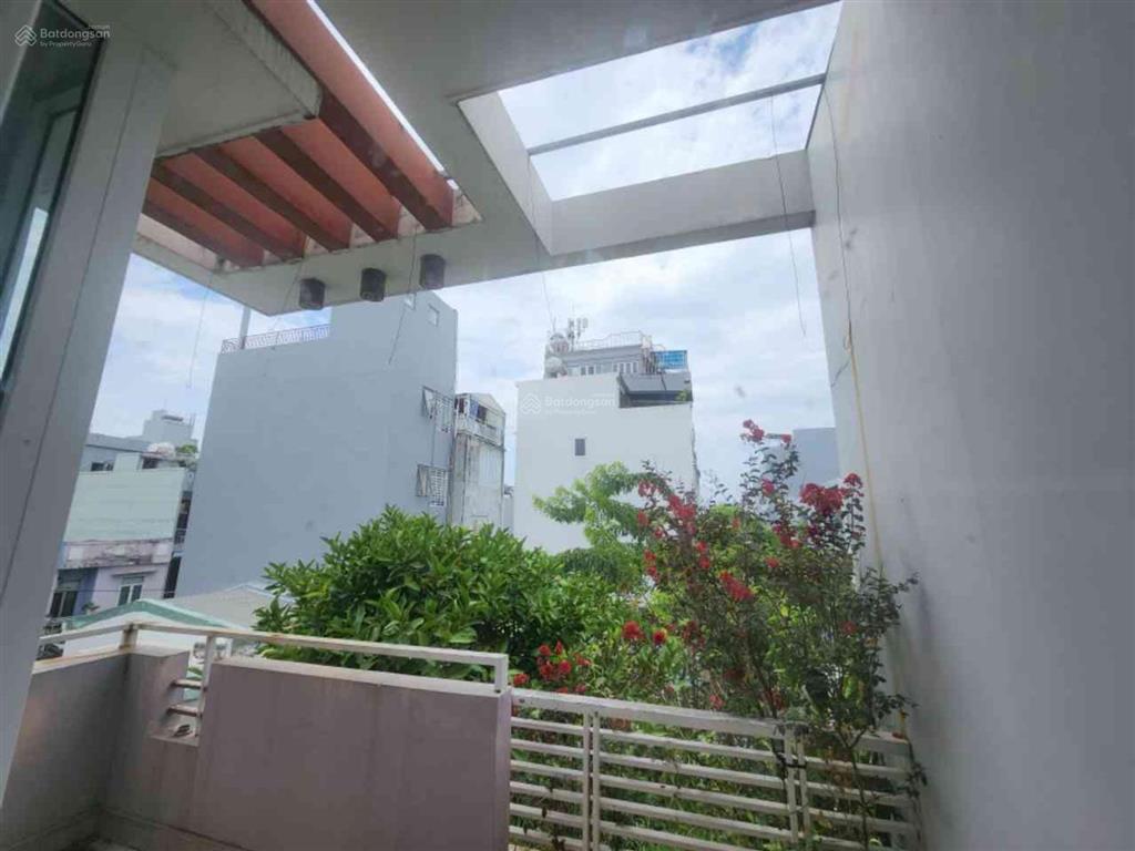 Nhà mặt tiền 4 tầng phố an thượng giá 12,6 tỷ, 4 phòng ngủ