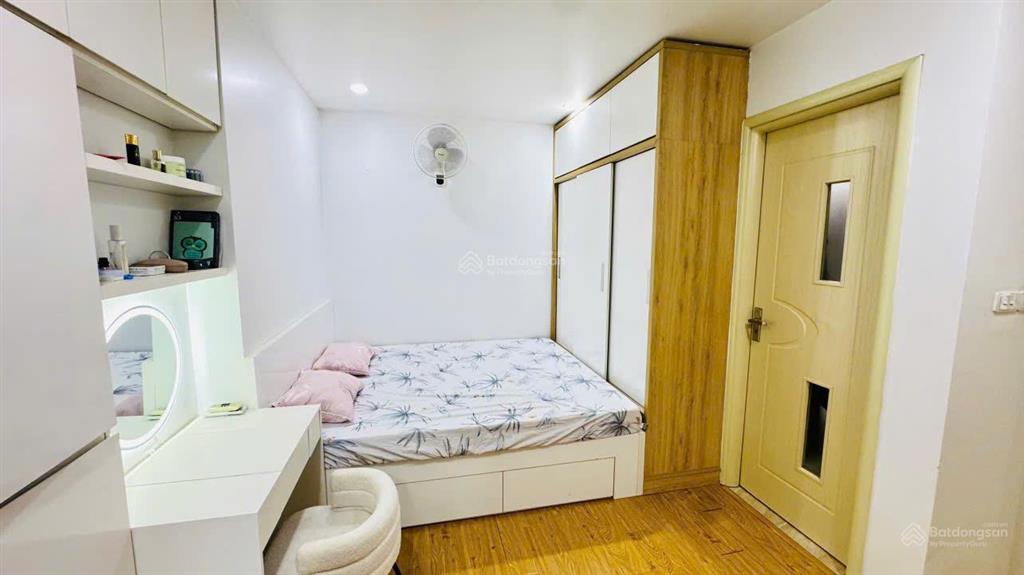Cho thuê căn hộ 72m2, 2 phòng ngủ full đồ tòa yên hòa sunshine  số 9 vũ phạm hàm. 0969 503 ***
