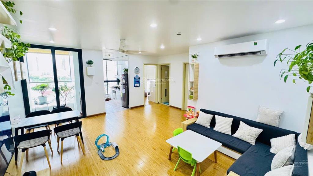 Cho thuê căn hộ 72m2, 2 phòng ngủ full đồ tòa yên hòa sunshine  số 9 vũ phạm hàm. 0969 503 ***