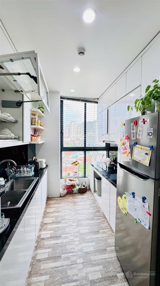 Cho thuê căn hộ 72m2, 2 phòng ngủ full đồ tòa yên hòa sunshine  số 9 vũ phạm hàm. 0969 503 ***